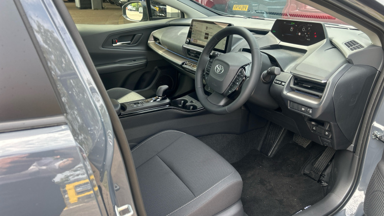 Toyota Prius 2.0 PHEV Design 5dr CVT Hatchback